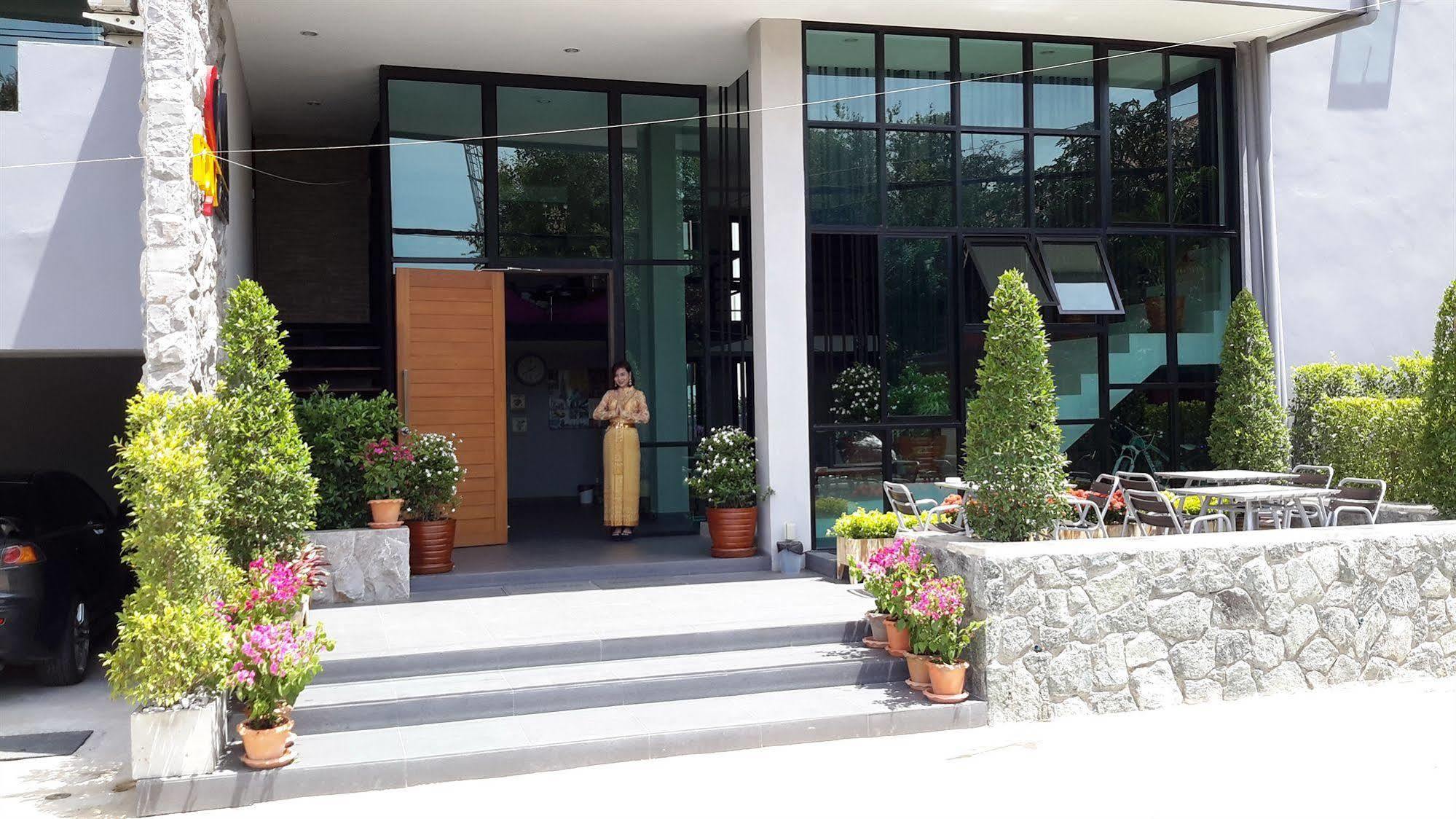 Siwa House Hotel Nong Prue Exterior photo